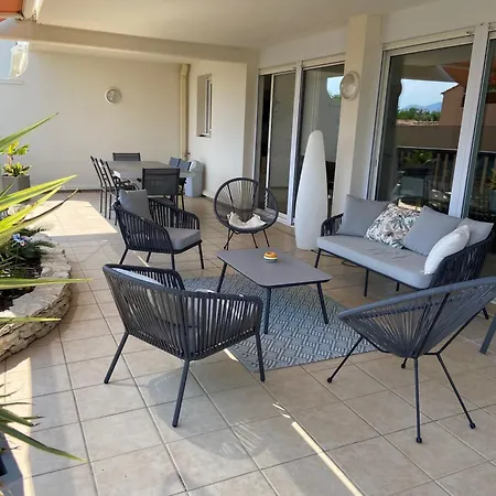 De Standing Avec Piscine *